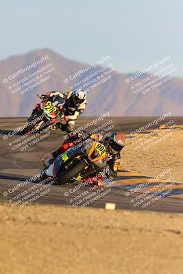 media/Dec-16-2023-CVMA (Sat) [[bb38a358a2]]/Race 13 Amateur Supersport Middleweight/